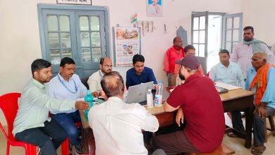 Photo of आनन्दनगर में कर्मचारी परिवाद निस्तारण कैंप; 17 में से 06 शिकायतों का मौके पर हुआ त्वरित समाधान
