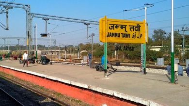 Photo of जम्मू मंडल के स्टेशनों पर ‘स्वच्छता अभियान’ निरंतर जारी; जम्मू तवी और कटरा सहित 5 स्टेशनों पर चलाया गया सफाई अभियान