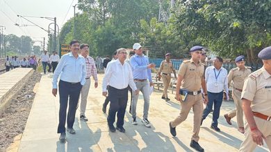 Photo of उत्तर रेलवे महाप्रबंधक राजेश पांडेय ने किया लखनऊ–कानपुर रेलखंड का निरीक्षण; कार्यों को समयबद्ध पूरा करने के निर्देश