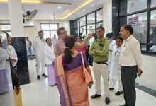 Photo of पूर्वोत्तर रेलवे के अपर महाप्रबन्धक विनोद कुमार शुक्ल ने किया गोरखपुर रेलवे चिकित्सालय का निरीक्षण