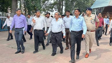 Photo of उत्तर रेलवे महाप्रबंधक ने काशी और वाराणसी जंक्शन का किया निरीक्षण, यात्री सुविधाओं की समीक्षा